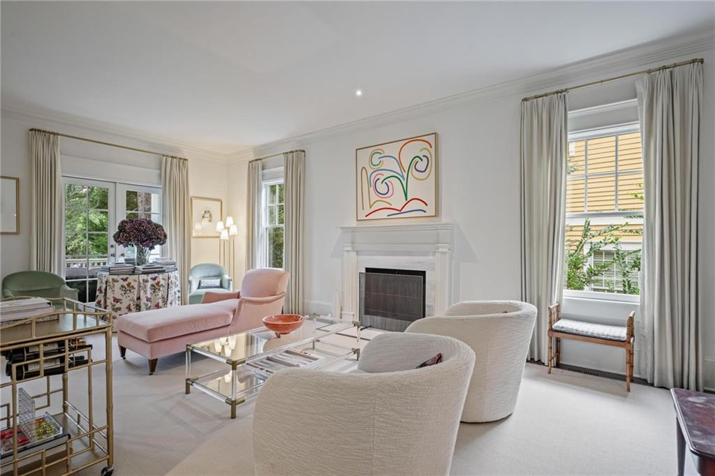 203 Westminster Drive NE