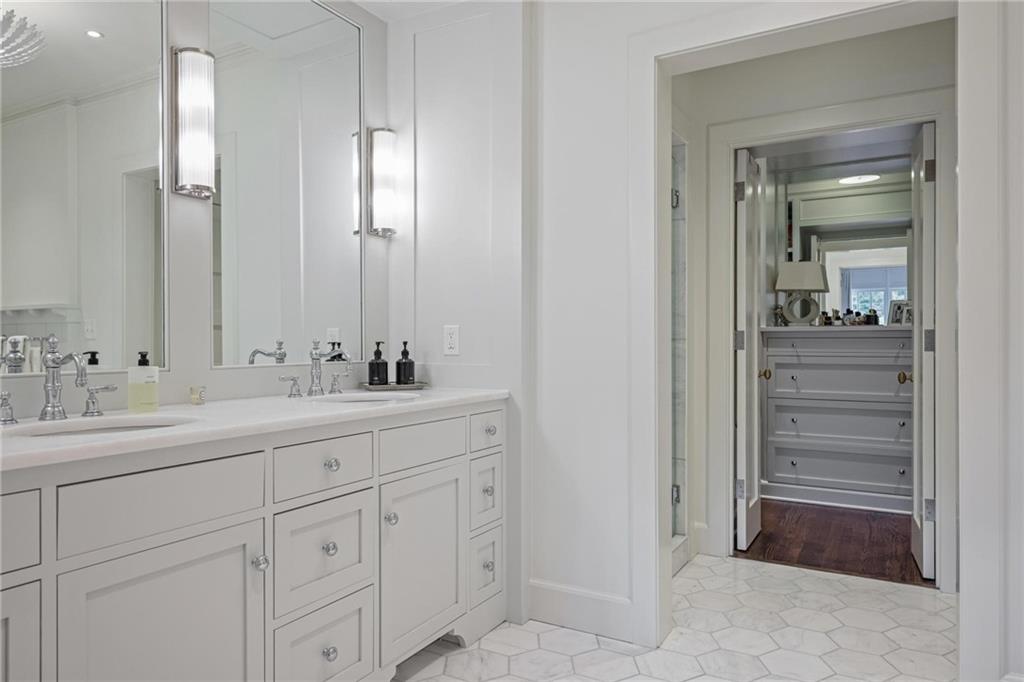 203 Westminster Drive NE