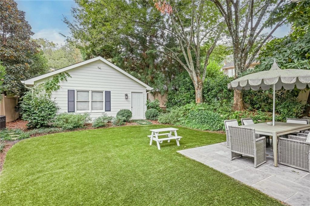 203 Westminster Drive NE