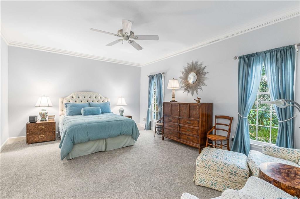 11 Pointe Terrace SE