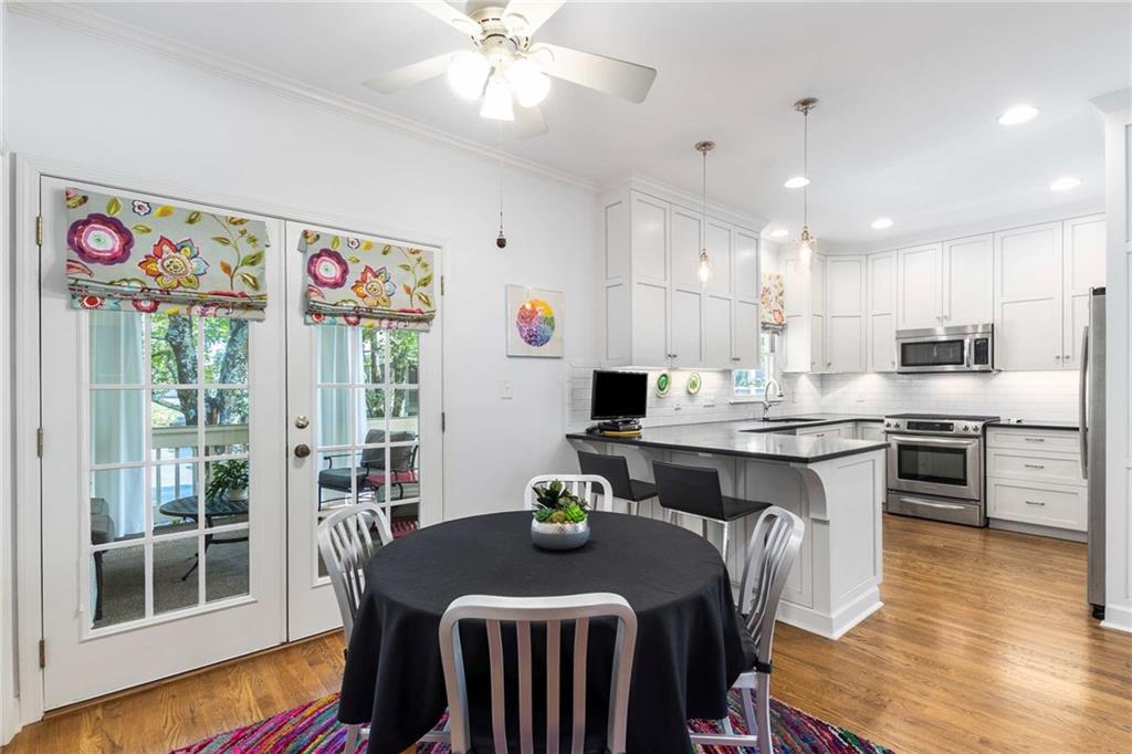 11 Pointe Terrace SE