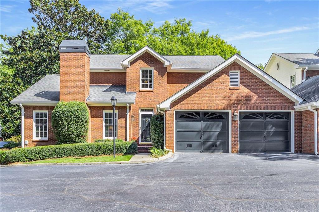 11 Pointe Terrace SE