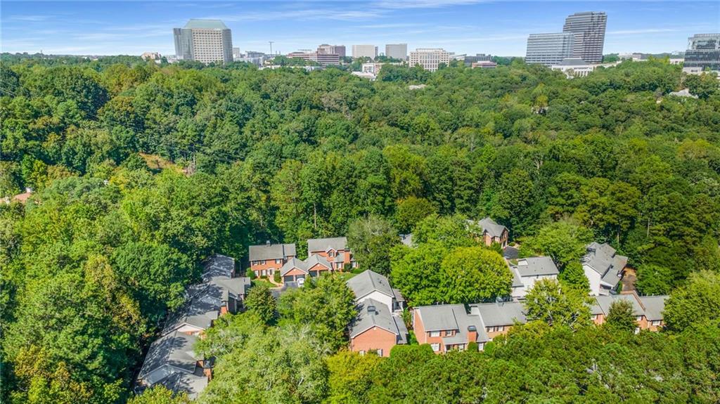 11 Pointe Terrace SE