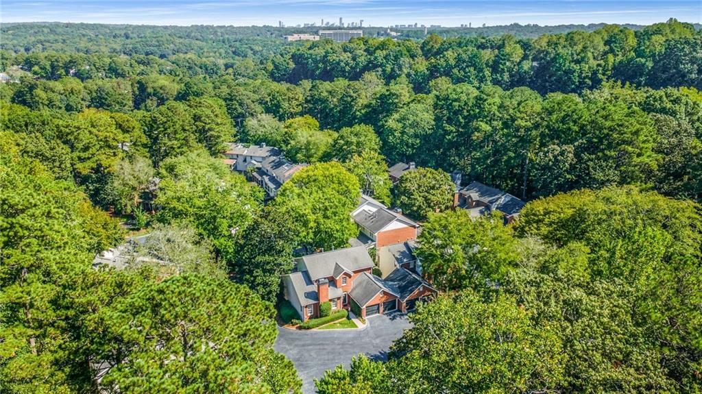 11 Pointe Terrace SE