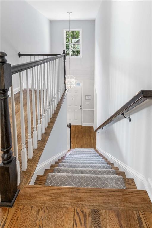 11 Pointe Terrace SE