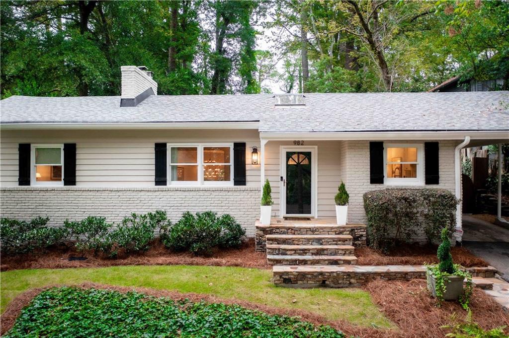 982 Cardova Drive NE