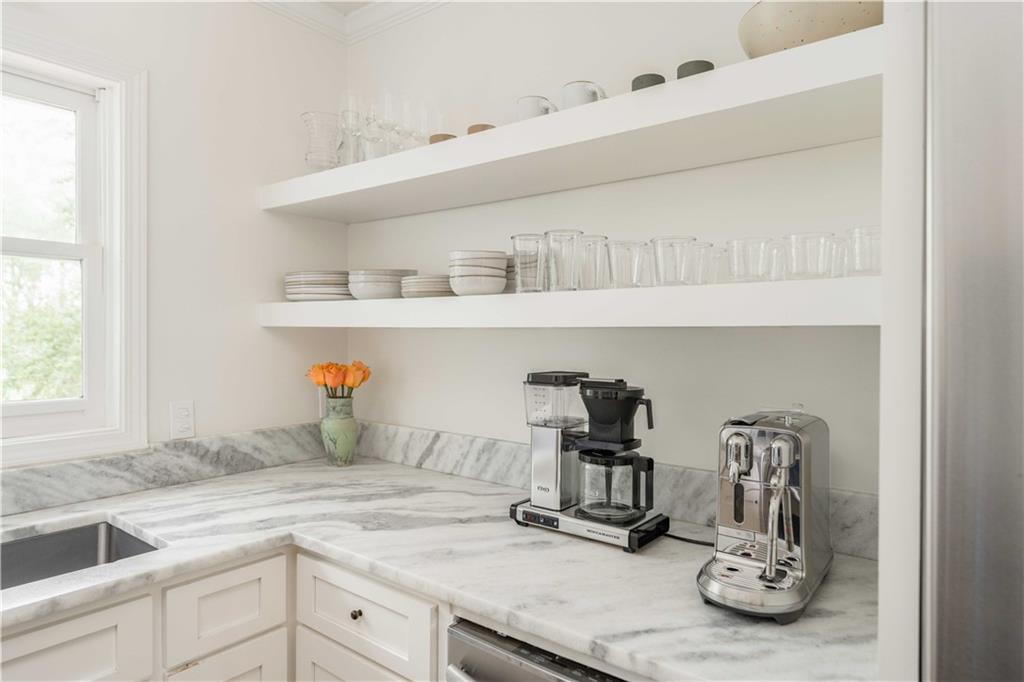 982 Cardova Drive NE