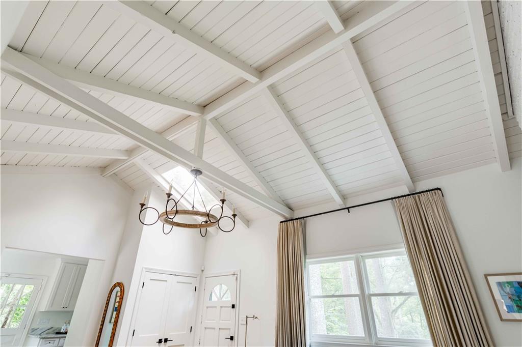 982 Cardova Drive NE