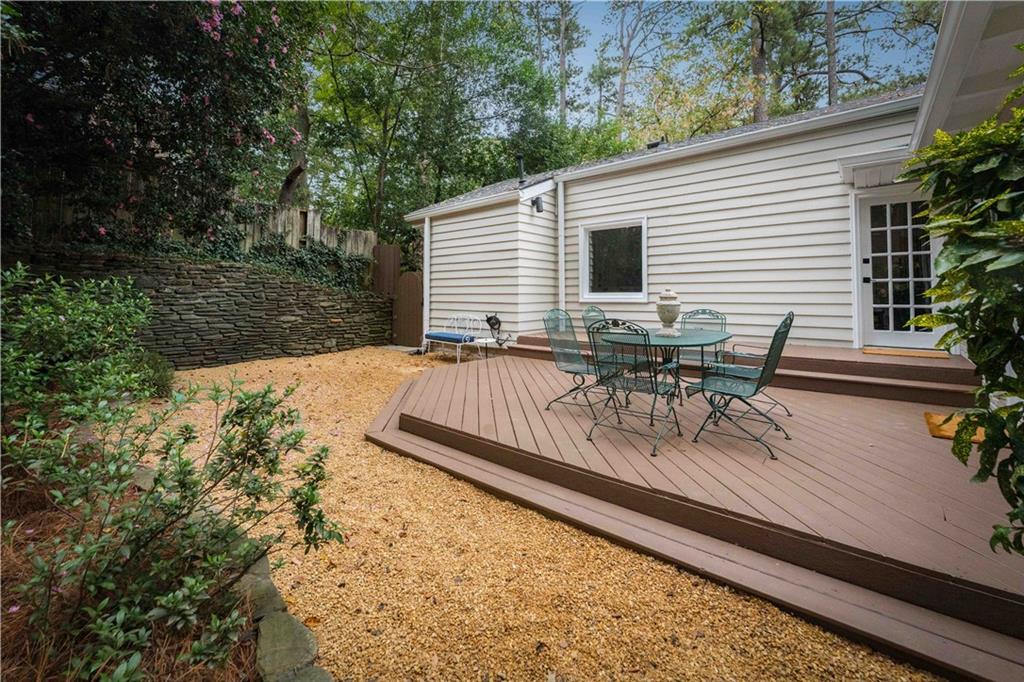 982 Cardova Drive NE