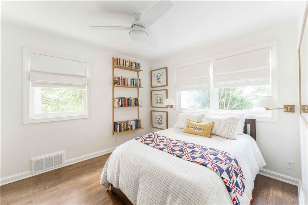 982 Cardova Drive NE