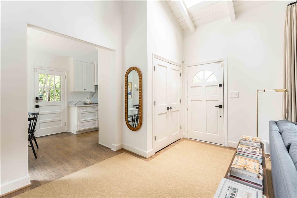 982 Cardova Drive NE