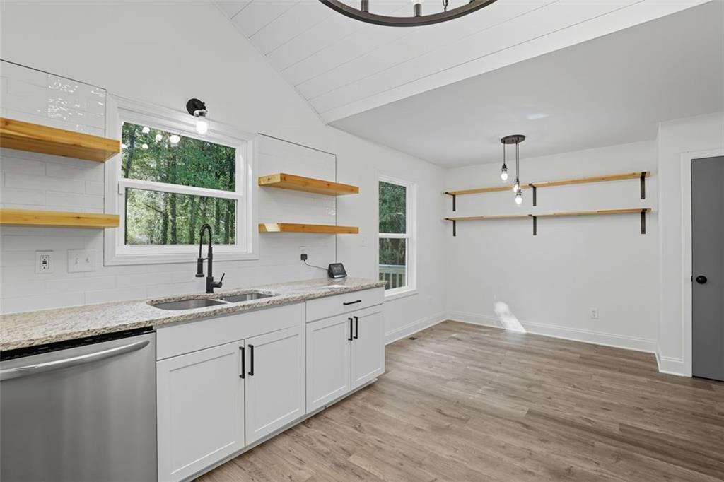 1065 STONEY CREEK Lane