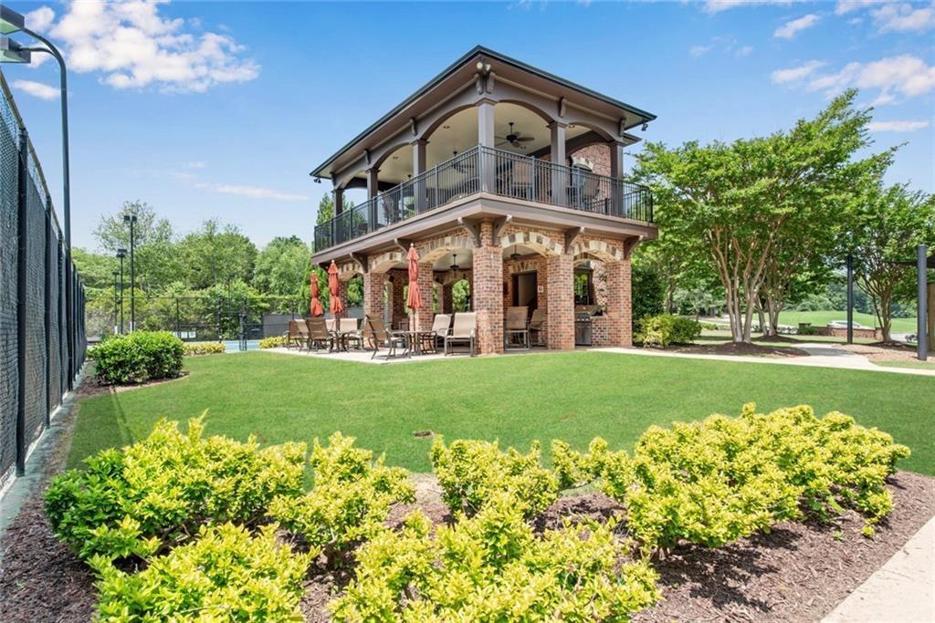 2412 Rosapenna Lane NW