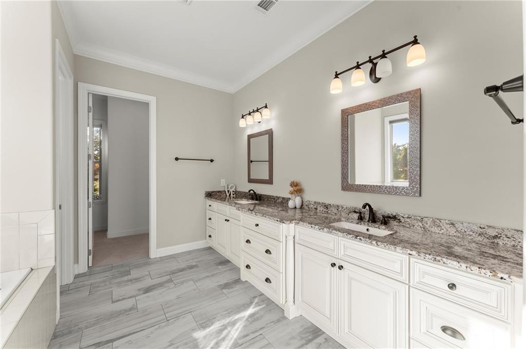 2412 Rosapenna Lane NW