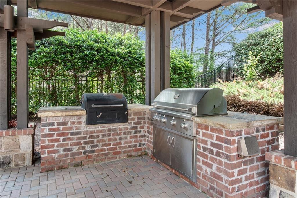 2412 Rosapenna Lane NW