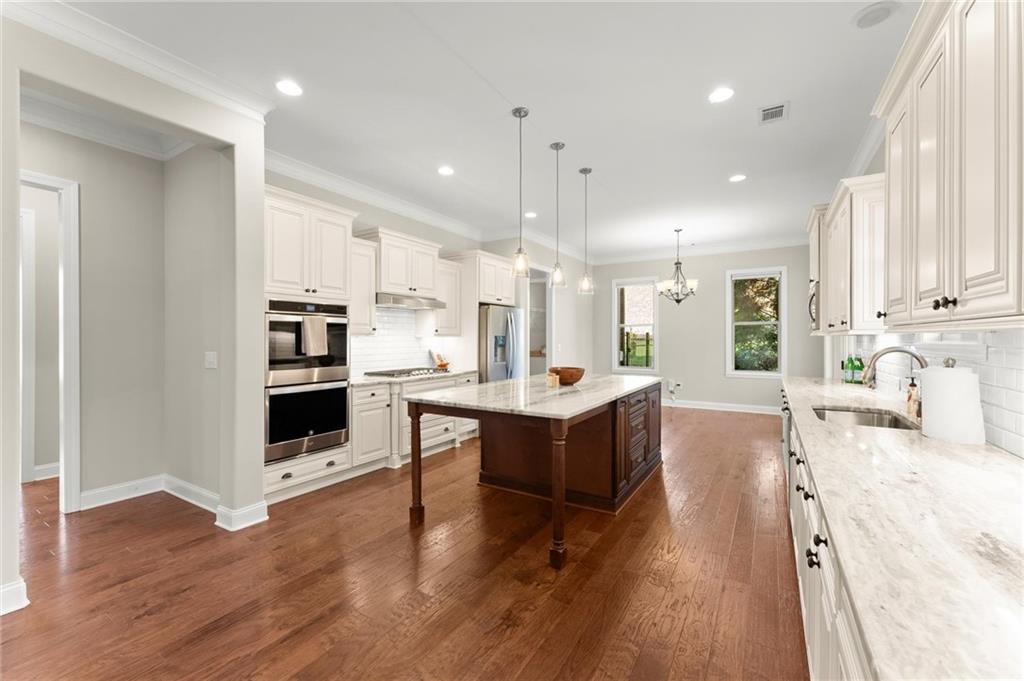 2412 Rosapenna Lane NW