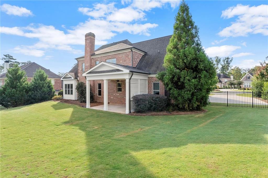 2412 Rosapenna Lane NW