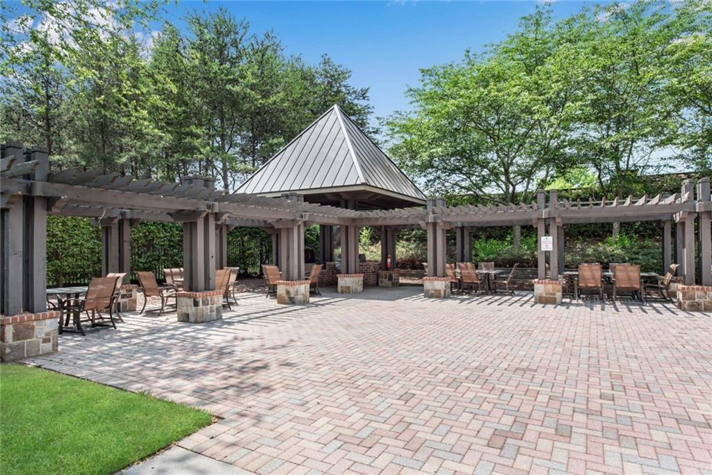 2412 Rosapenna Lane NW