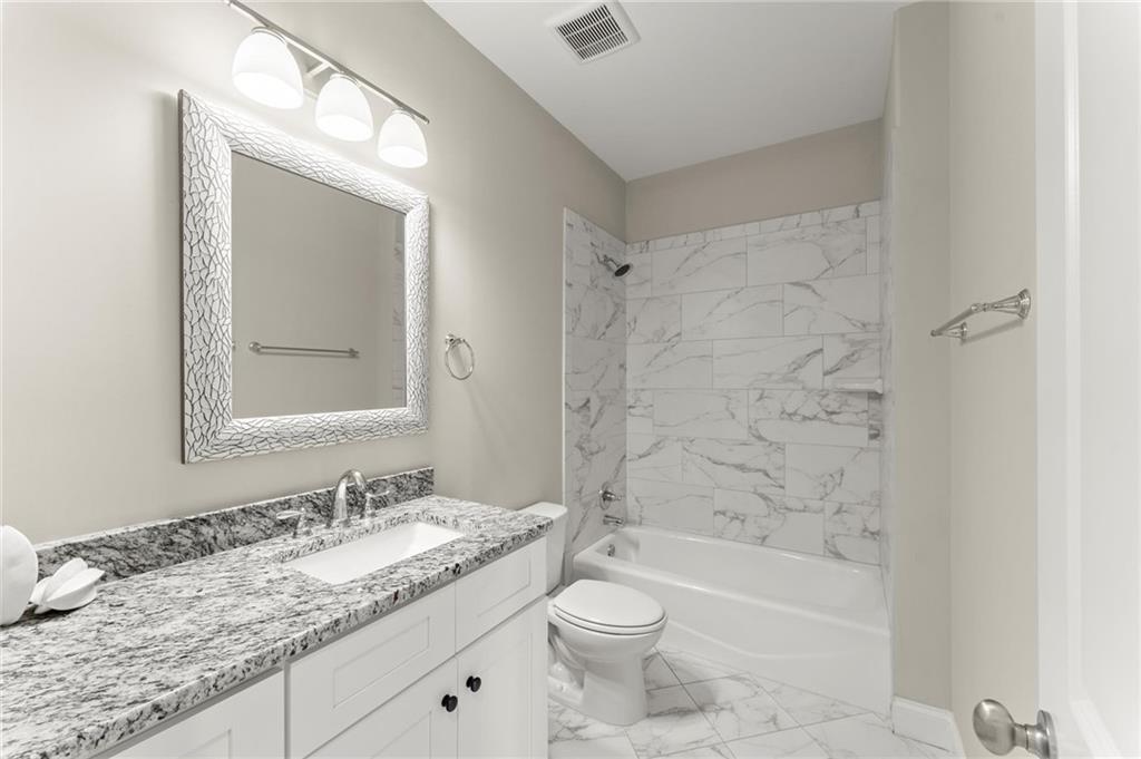 2412 Rosapenna Lane NW