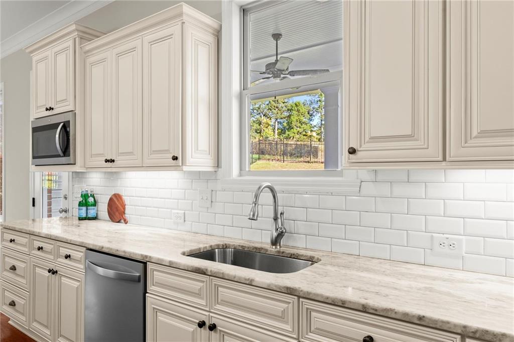 2412 Rosapenna Lane NW