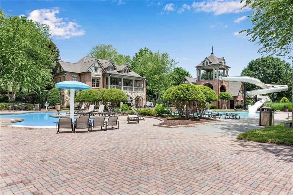 2412 Rosapenna Lane NW