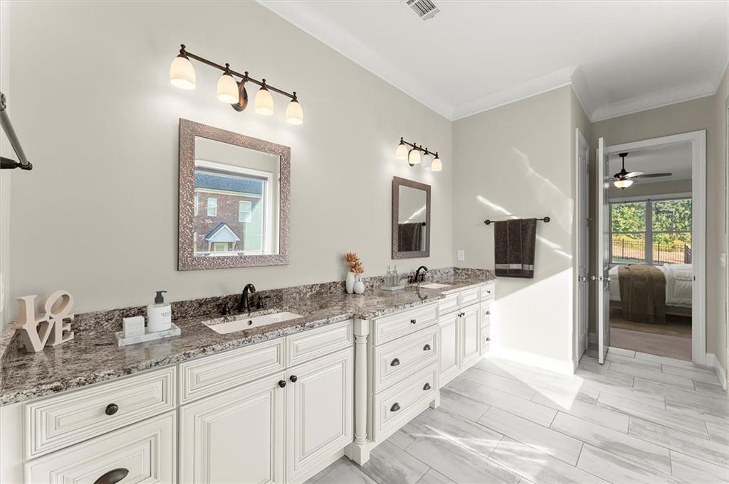 2412 Rosapenna Lane NW