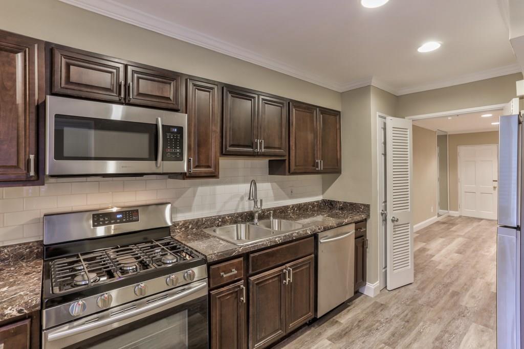 91 Rumson Road Unit A-17