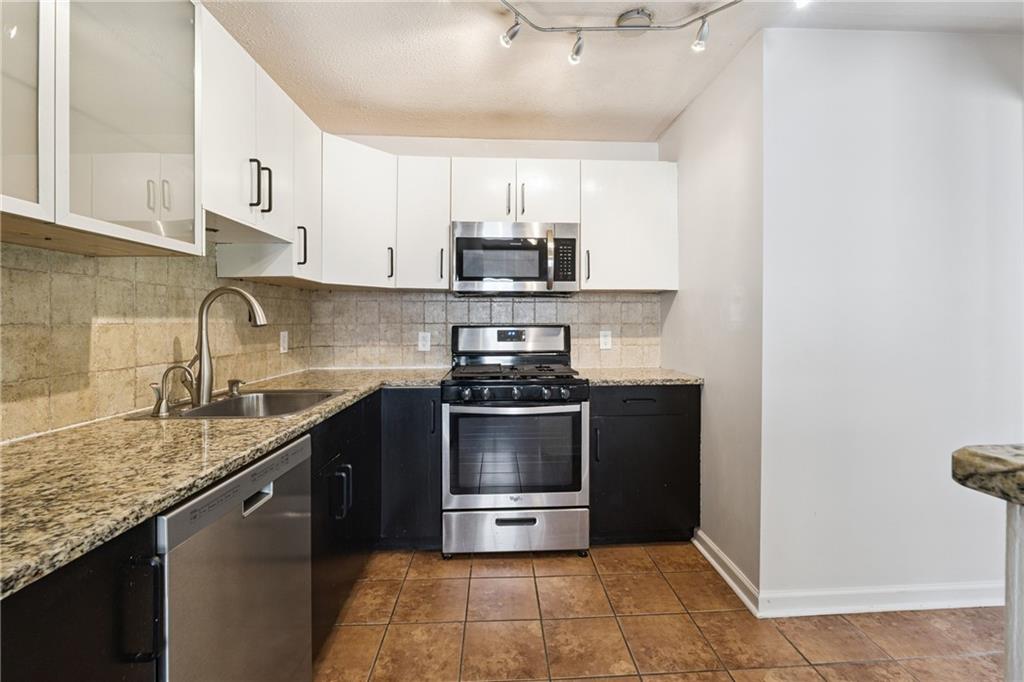 1720 Cecile Avenue SE