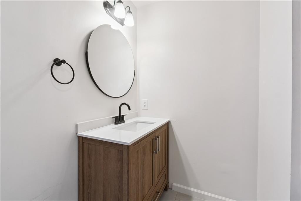 1720 Cecile Avenue SE