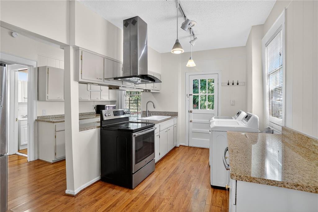 1497 N Morningside Drive NE