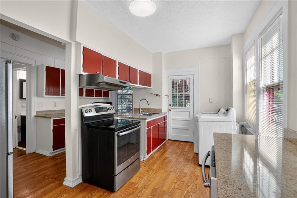 1497 N Morningside Drive NE