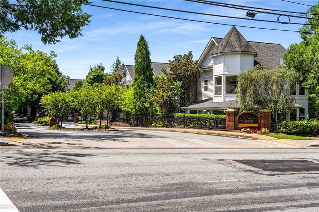 951 Glenwood Avenue SE Unit 1708