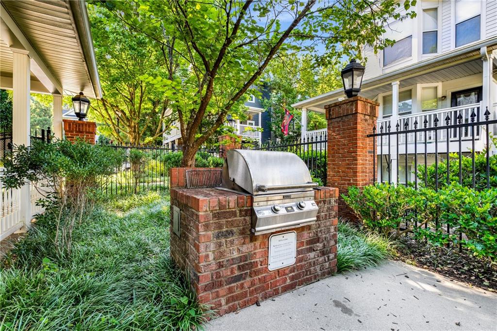 951 Glenwood Avenue SE Unit 1708