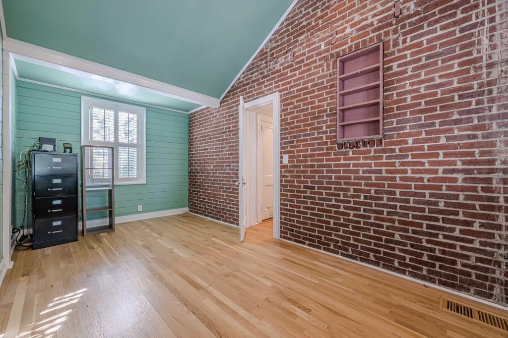 419 Collier Road NW