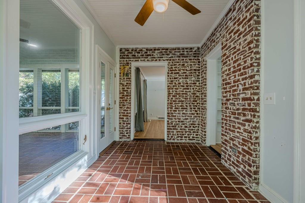 419 Collier Road NW