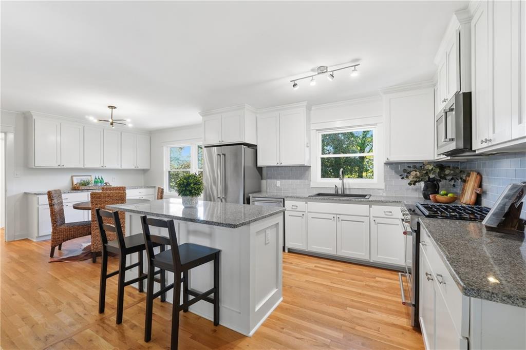 2290 Engineers Drive SE