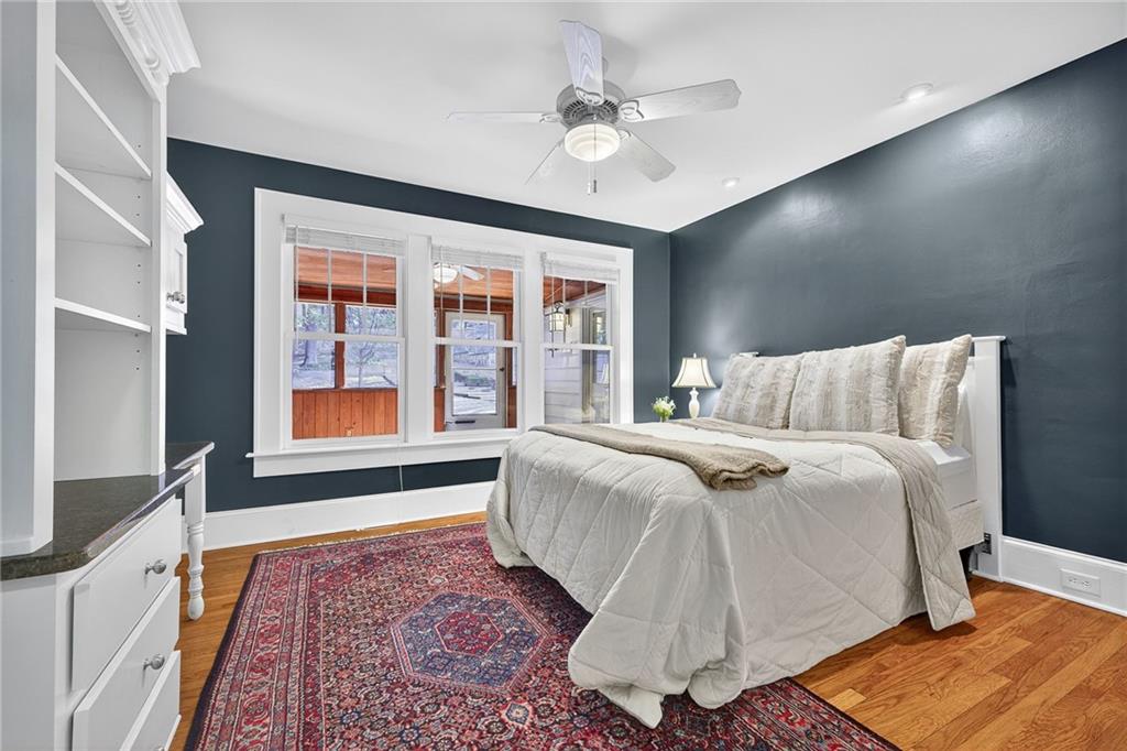 3299 W Shadowlawn Avenue NE