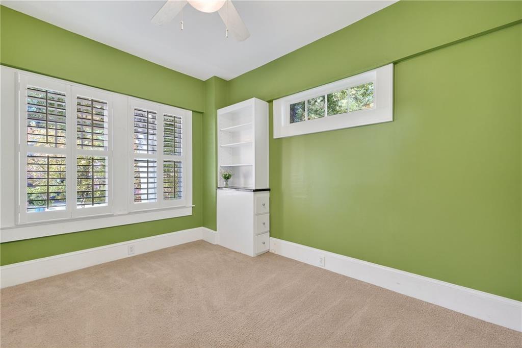 3299 W Shadowlawn Avenue NE