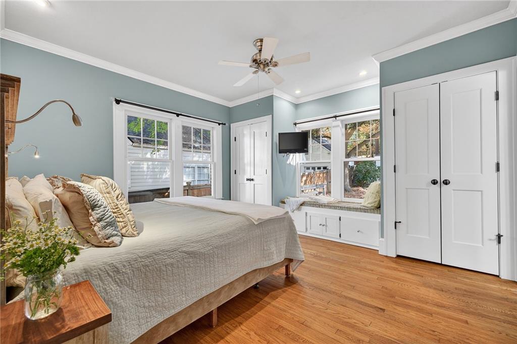 3299 W Shadowlawn Avenue NE