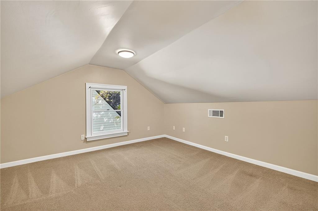 3299 W Shadowlawn Avenue NE