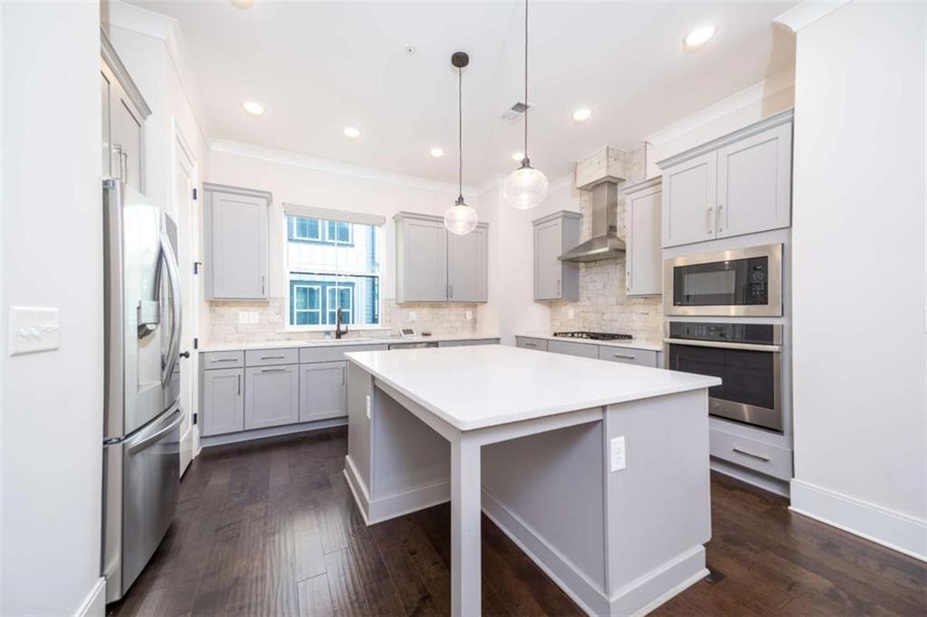 915 Katie Kerr Drive