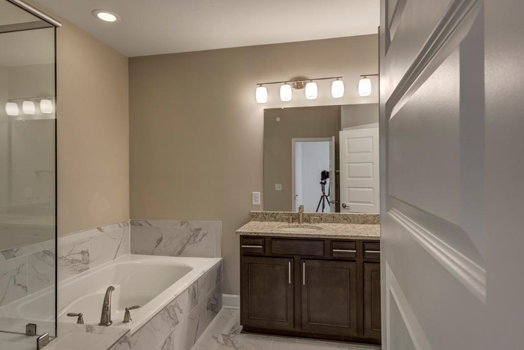 2146 Hinton Drive SE