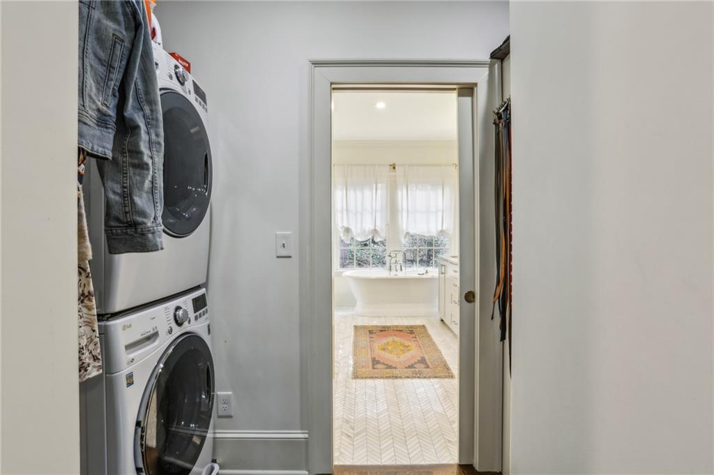 2415 Oldfield Road NW