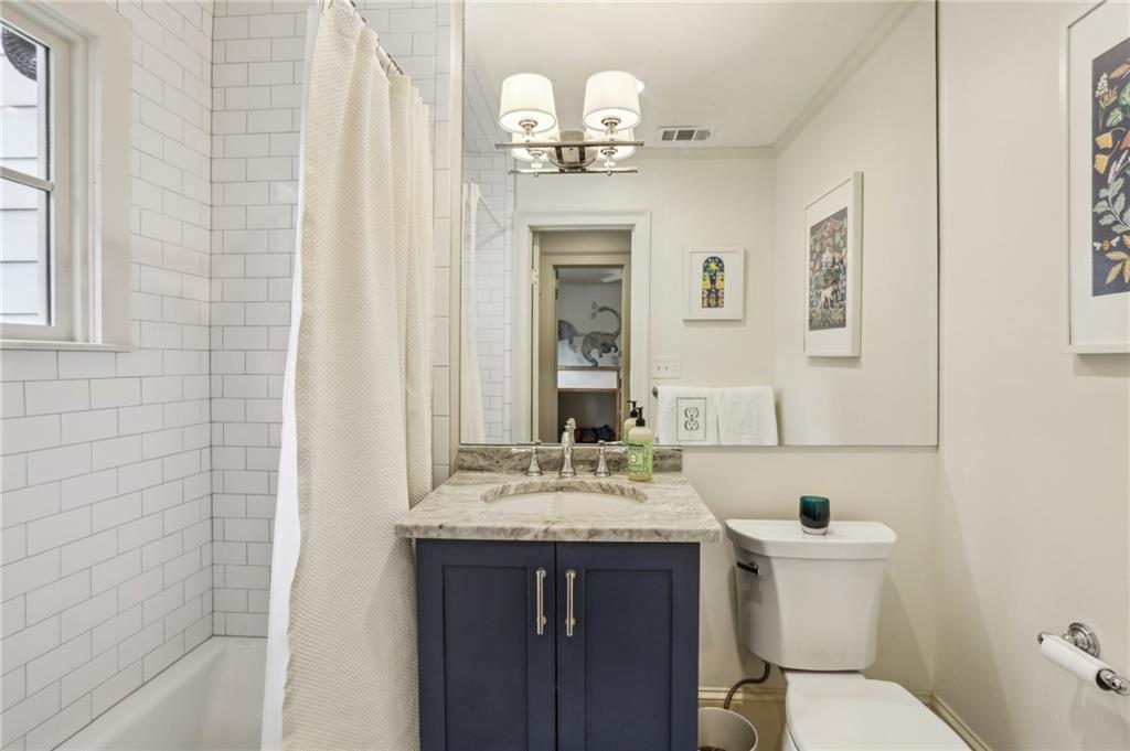 2415 Oldfield Road NW