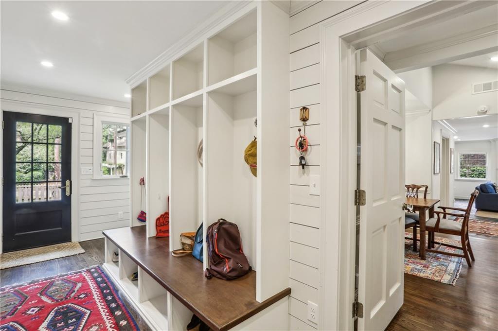 2415 Oldfield Road NW