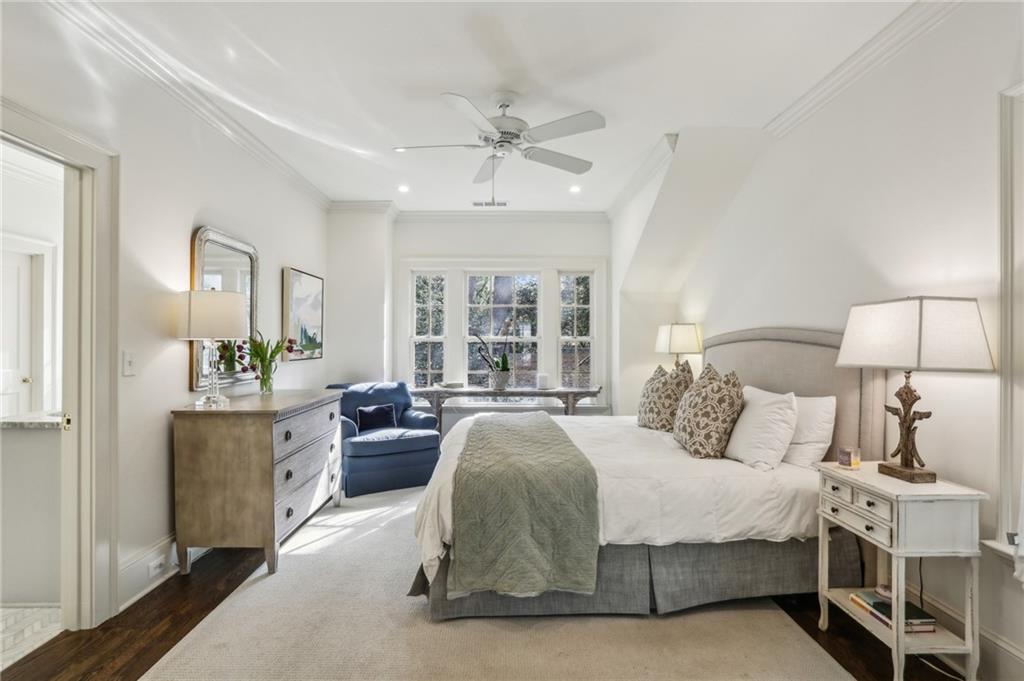 2415 Oldfield Road NW