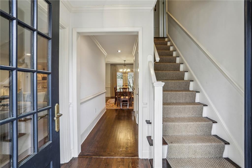 2415 Oldfield Road NW