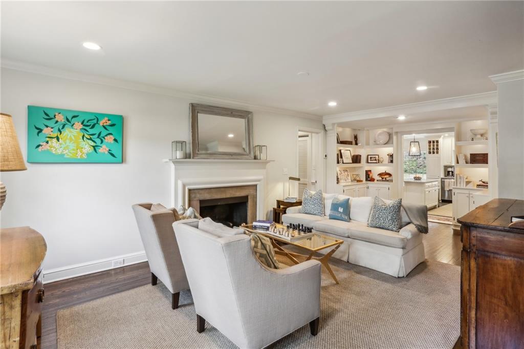 2415 Oldfield Road NW