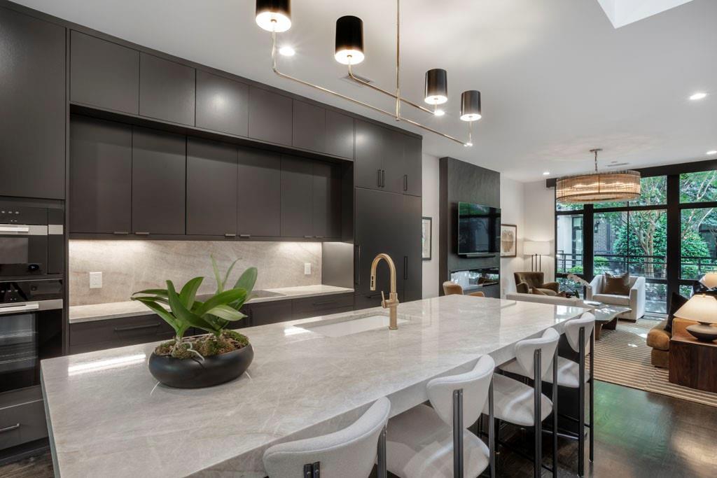 721 Longleaf Drive NE Unit 3