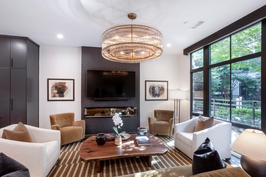 721 Longleaf Drive NE Unit 3